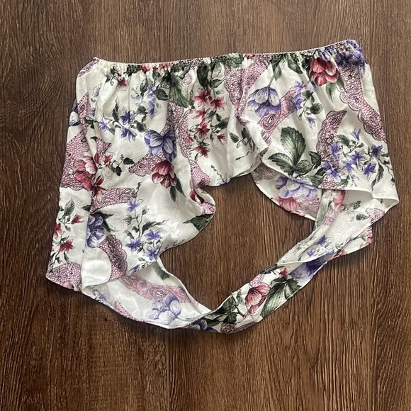 Victoria’s secret’s bottom - Picture 4 of 6